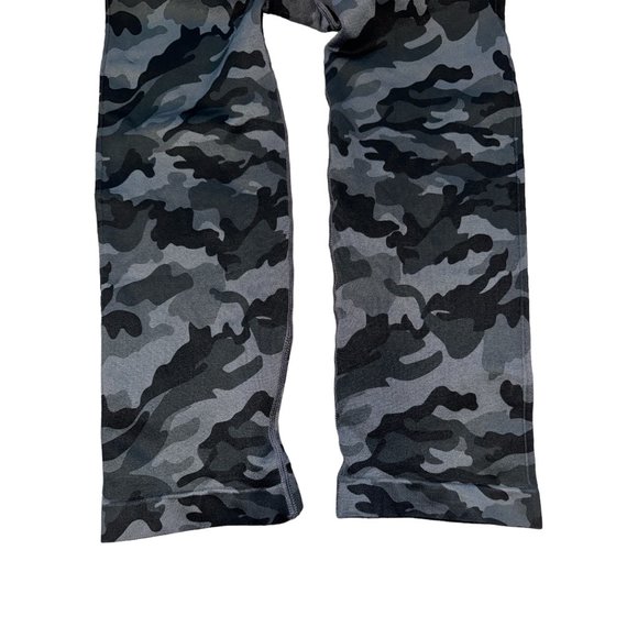 New Belly Bandit Mother Tucker Postpartum Compression Capri in Black Camo LG - Picture 4 of 8